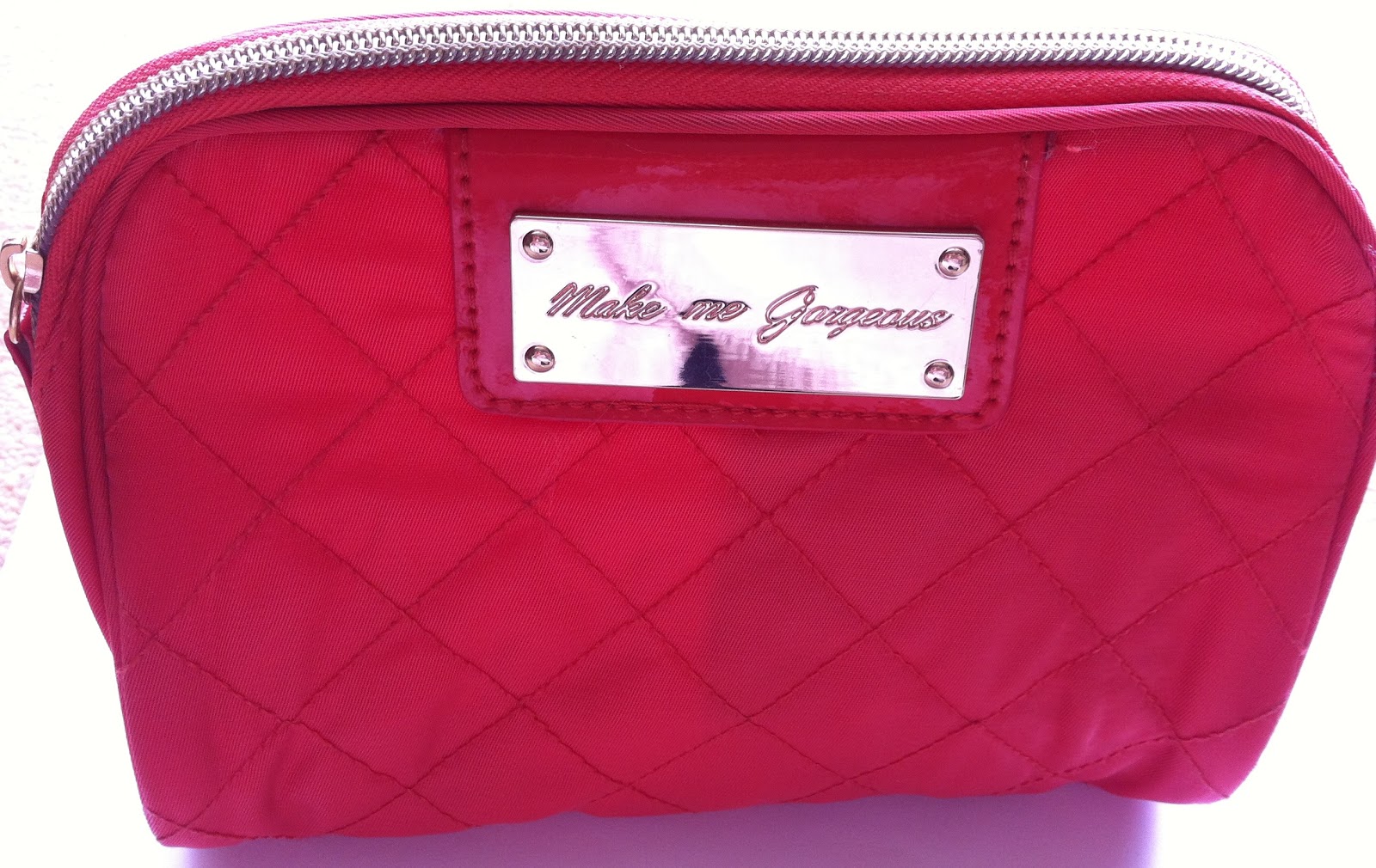 Beauty Box What's in my handbag?