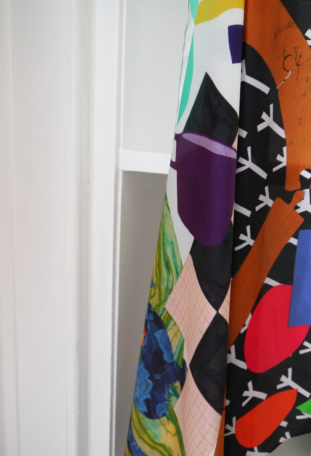 Patterned Scarf at the Karen Mabon Scarf School Graduation Scarf School, Scarf School Graduation, Edinburgh, Hill Street Design House, Karen Mabon, Scarf Design, Scottish Bloggers, blogging duo, pattern, patterned scarf