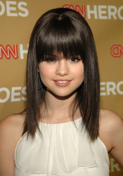 cute selena gomez hairstyle 