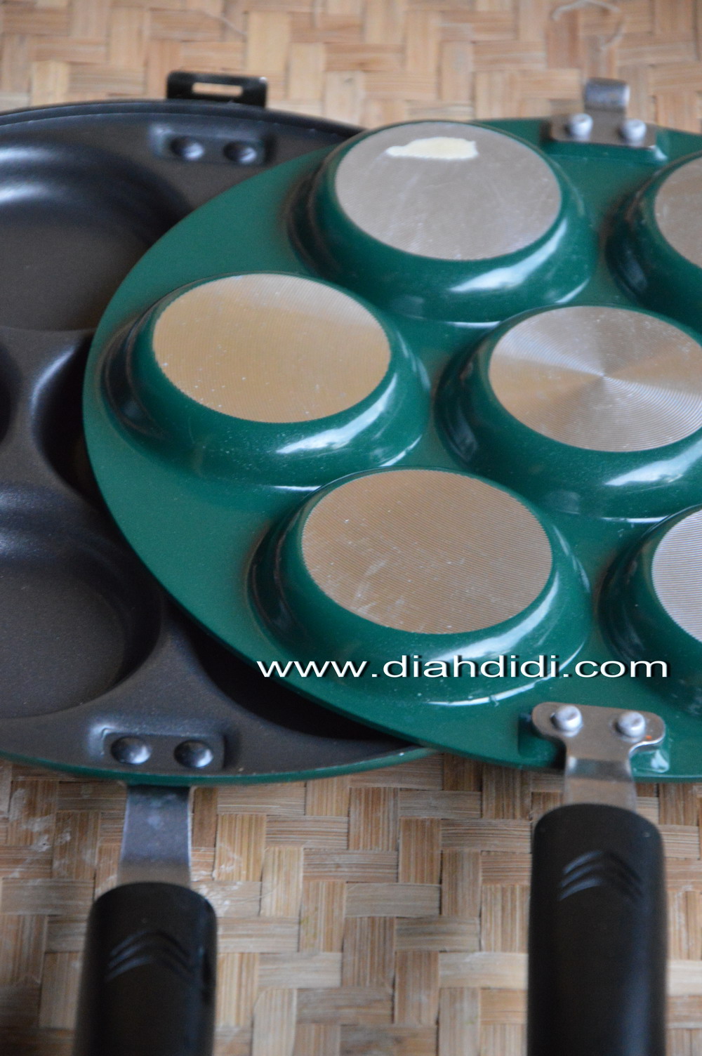 Diah Didi's Kitchen Sanck Maker Double Pan..Alat Efektif Buat Bikin