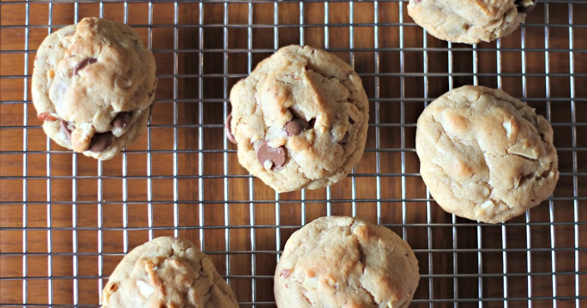 Milk Chocolate Chip Toasted Almond Cookies Visions of Sugar Plum
