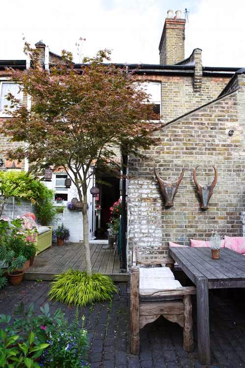 EN MI ESPACIO VITAL: Muebles Recuperados y Decoración Vintage: Un patio