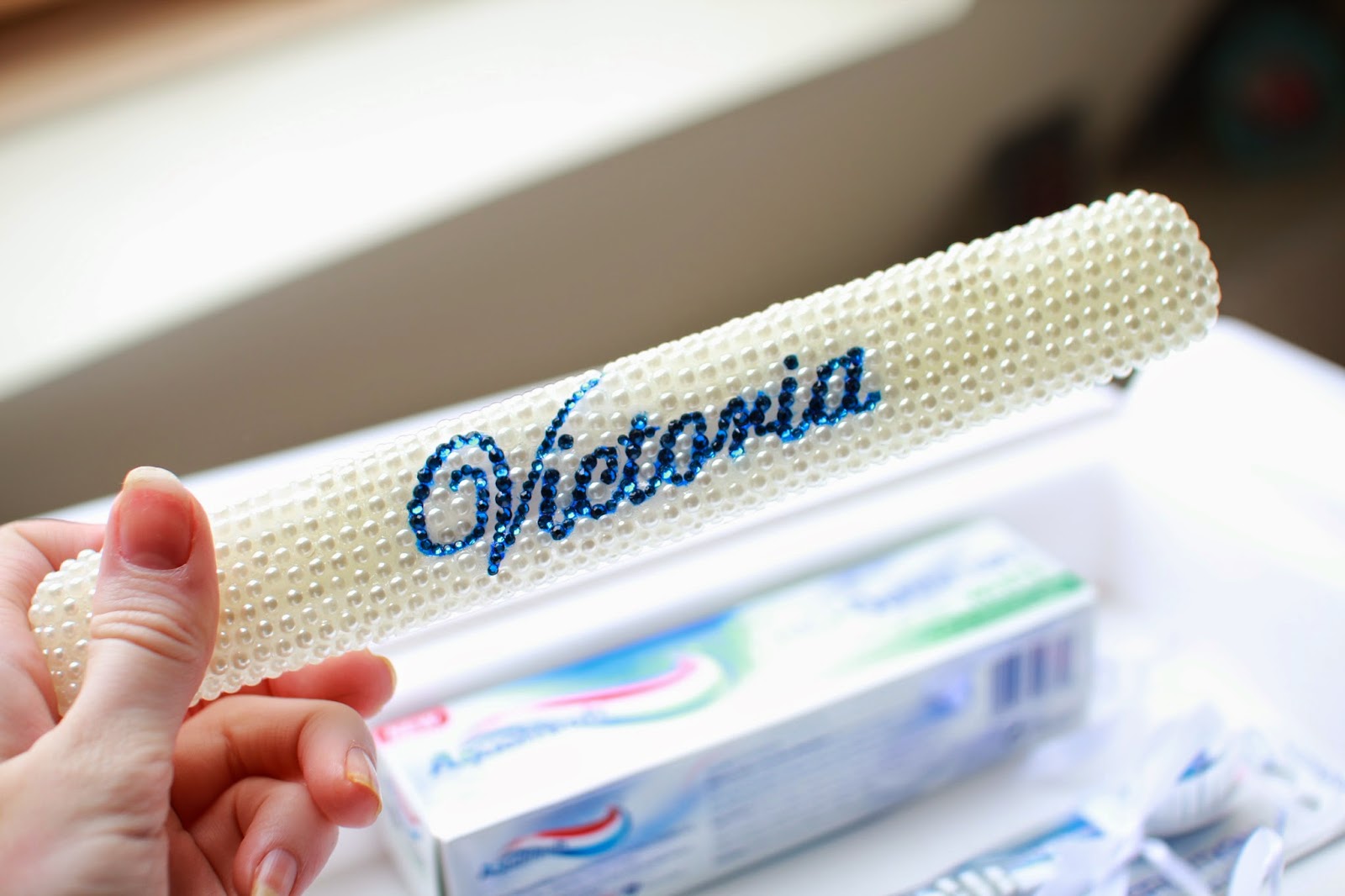 Whitening Heroes Colgate Vs Aquafresh Inthefrow