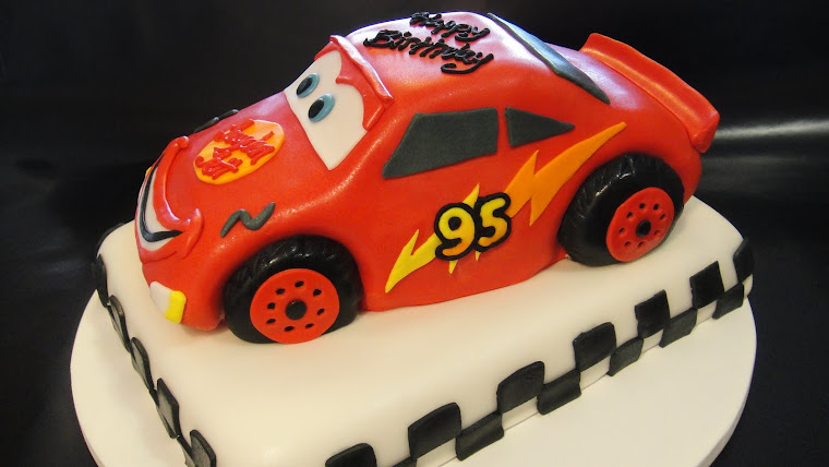 Lightning McQueen Cake
