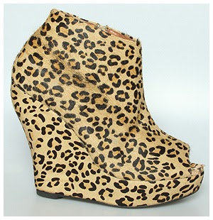 Cheetah styles!: A very cute pair of cheetah print heels!