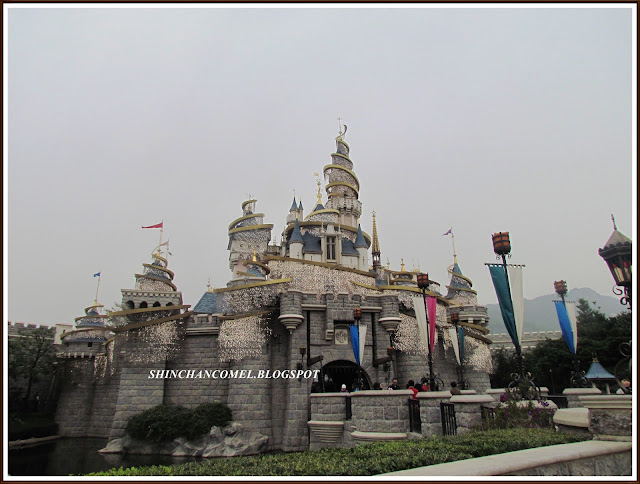 gambar disneyland hong kong istana castle gambar disneyland hong kong istana castle