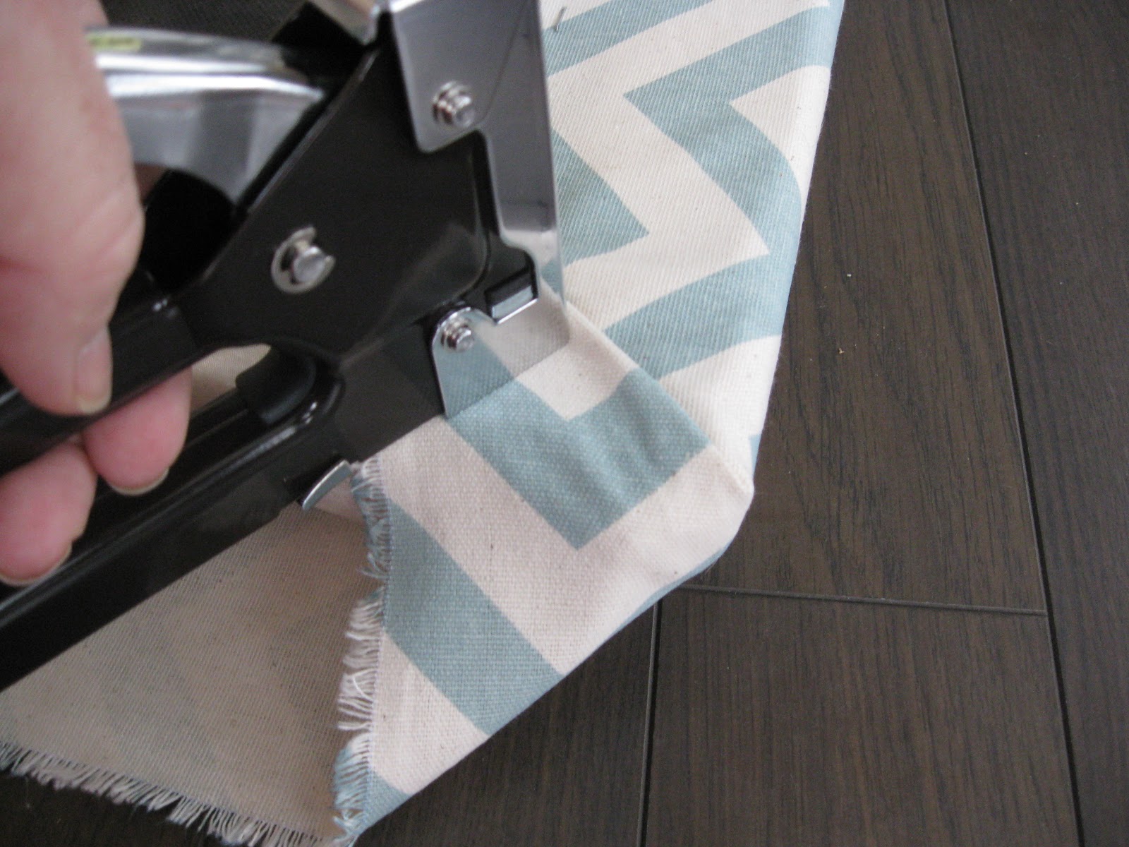 My Bucket List of Crafts, Recipes, and Home Projects Recovering Seat