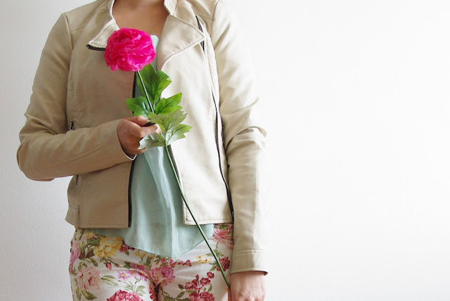 [Fashion] The Floral Pants! Mint Chiffon Top, Jeans Jacket / Beige Leather Jacket / Mint Coat