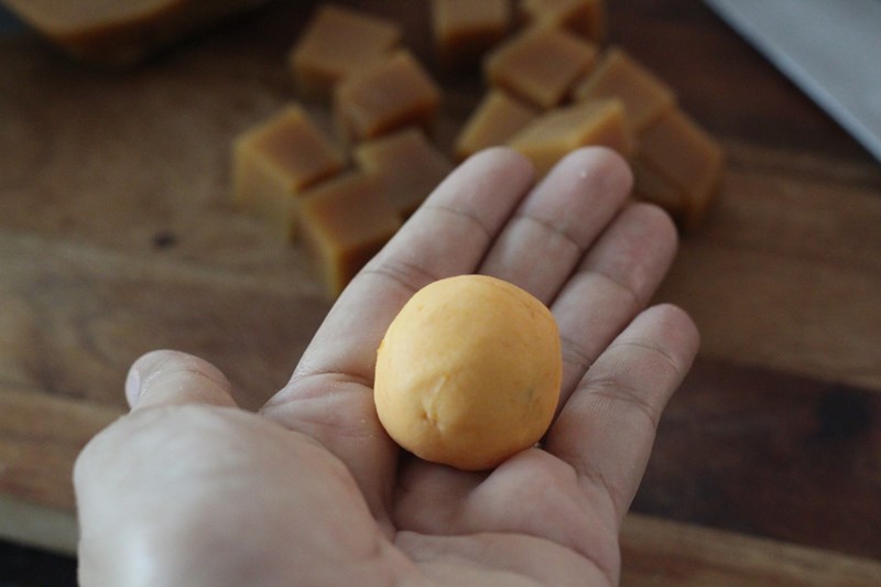 Nasi Lemak Lover Sweet Potato Sesame balls with Nian Gao 番薯芝麻年糕球