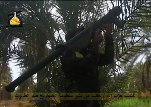 Conflcito interno en Irak - Página 3 Shia%2Bmilitia%2BKataib%2BHezbollah%2Bshow%2Boff%2Btheir%2Bpossession%2Bof%2BMANPADS%2Bin%2BIraq%2B3