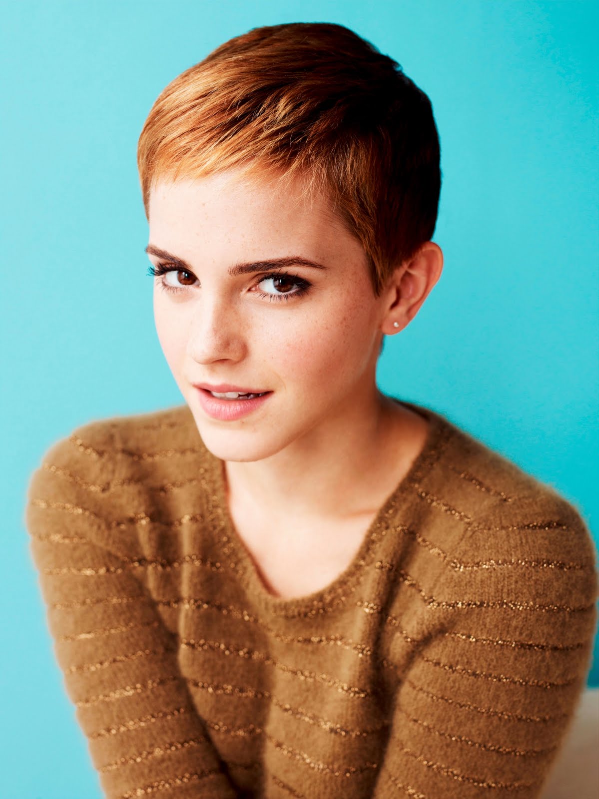 http://4.bp.blogspot.com/-N1od_2pHKdY/Tbo_PTC2LDI/AAAAAAAAAA0/GroAOluulaY/s1600/Emma-Watson-Stylist-Magazine-Pictgures-Photos-Photoshot-14.jpg