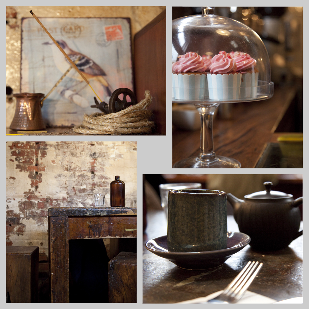 Espresso Tales BURB GUIDE BALACLAVA