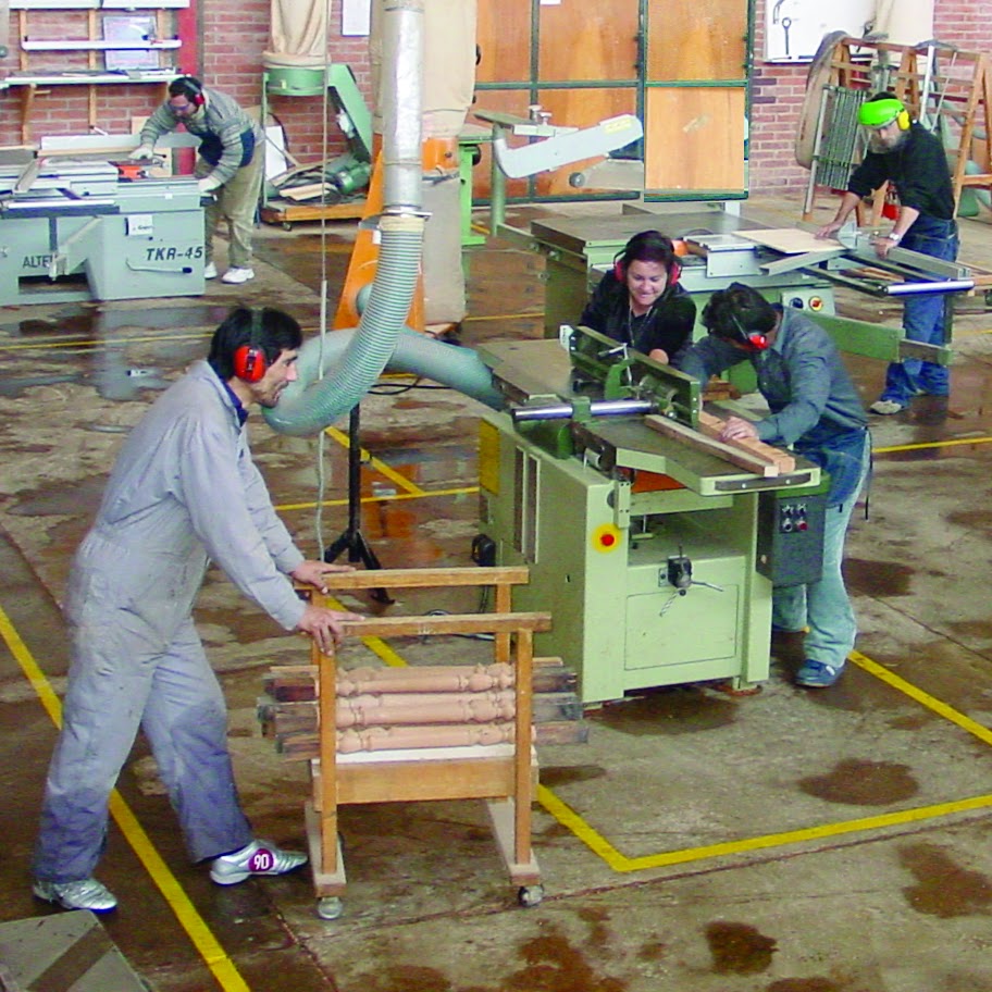 MUEBLERIA INDUSTRIAL ESCUELA DE FORMACIÓN PROFESIONAL EN OFICIOS
