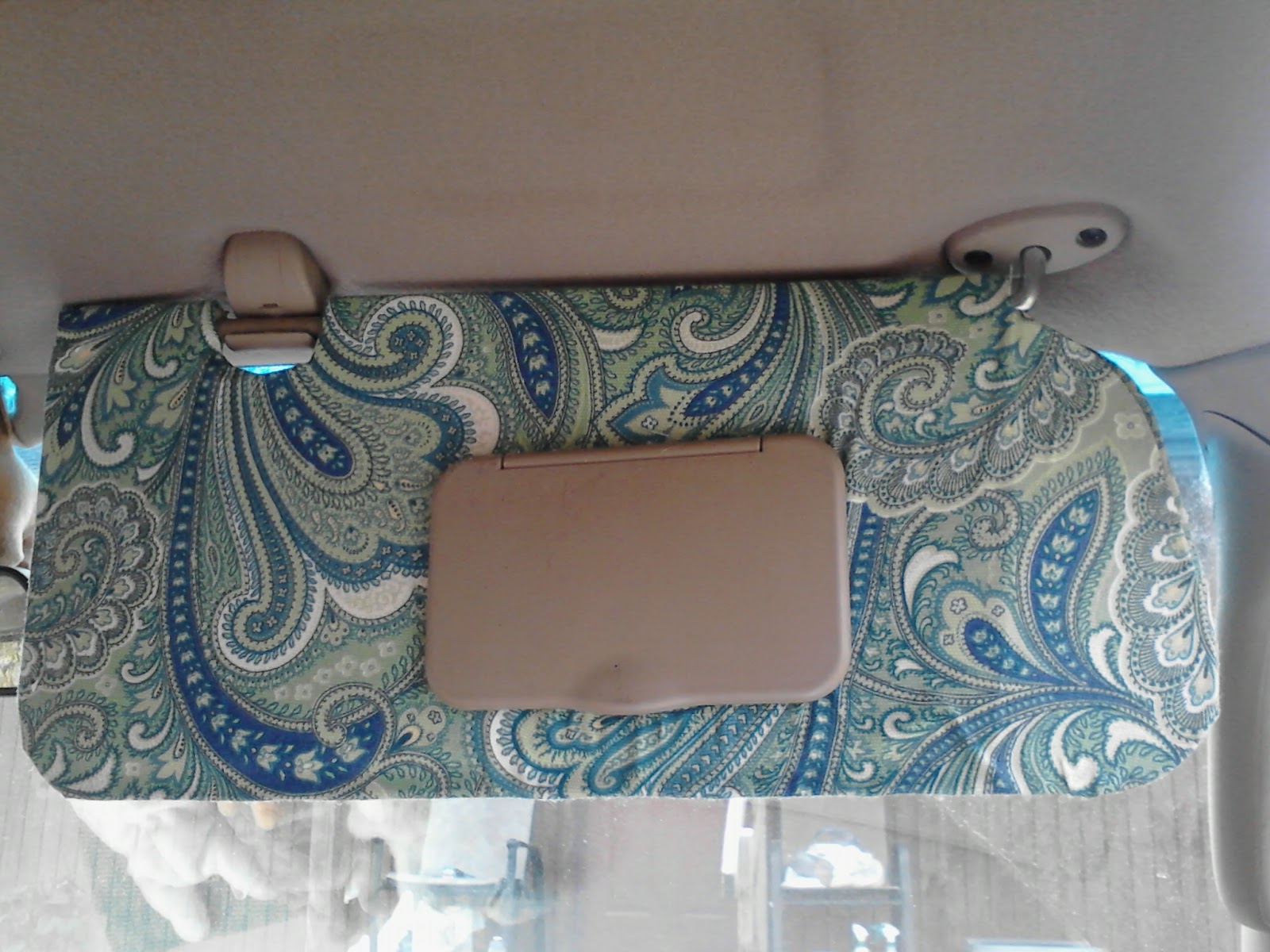 WORKING ON SOME NEW STUFF!! More Pimping my car!!