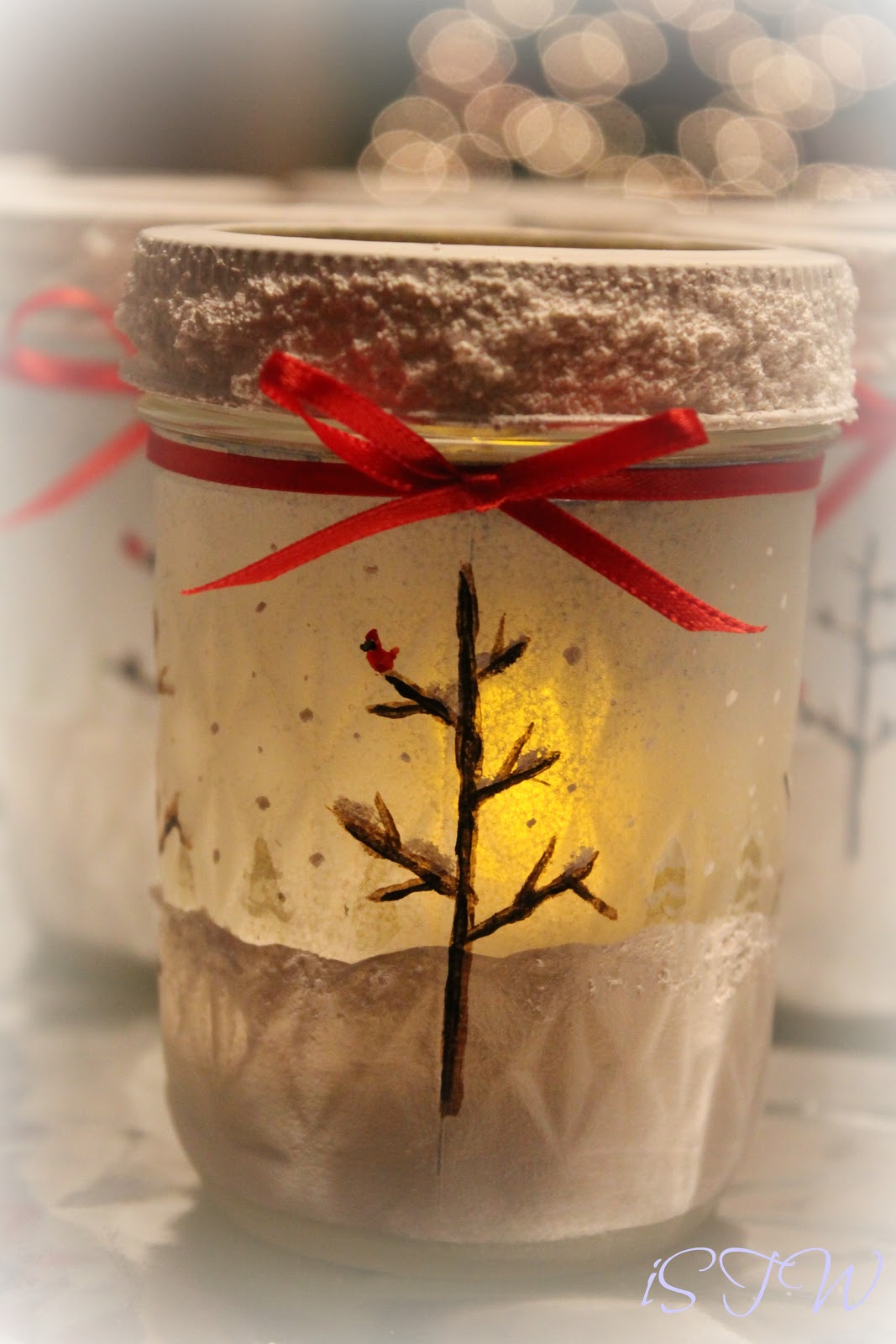 iSavor the Weekend Frosted Mason Jars DIY