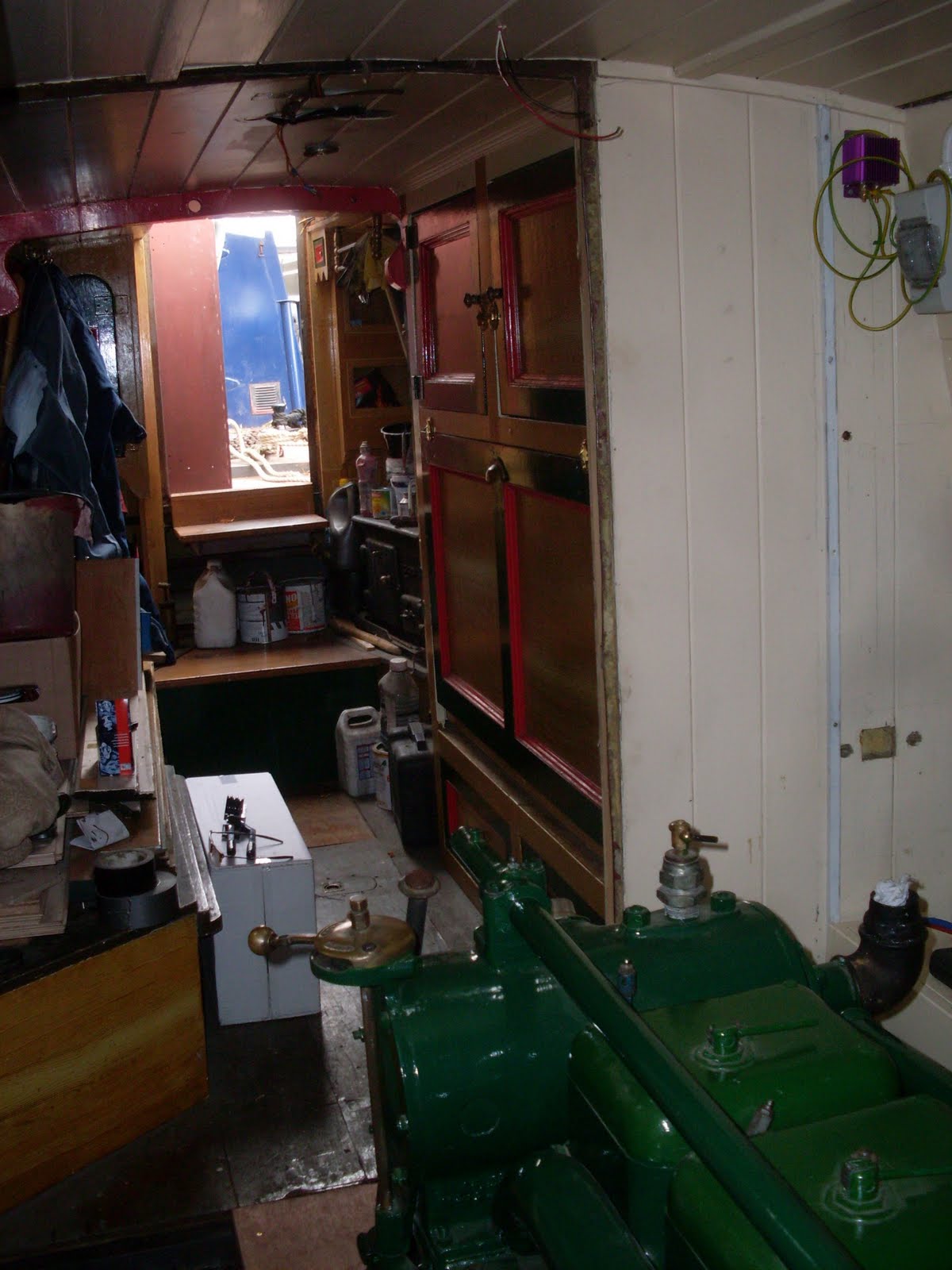 Narrowboat Star December 2011