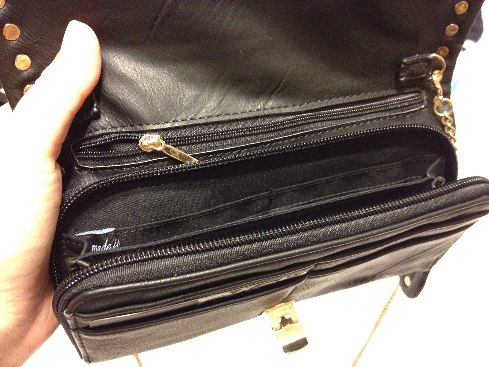 looKIMsopretty Little Black Bag 6.1 (October)