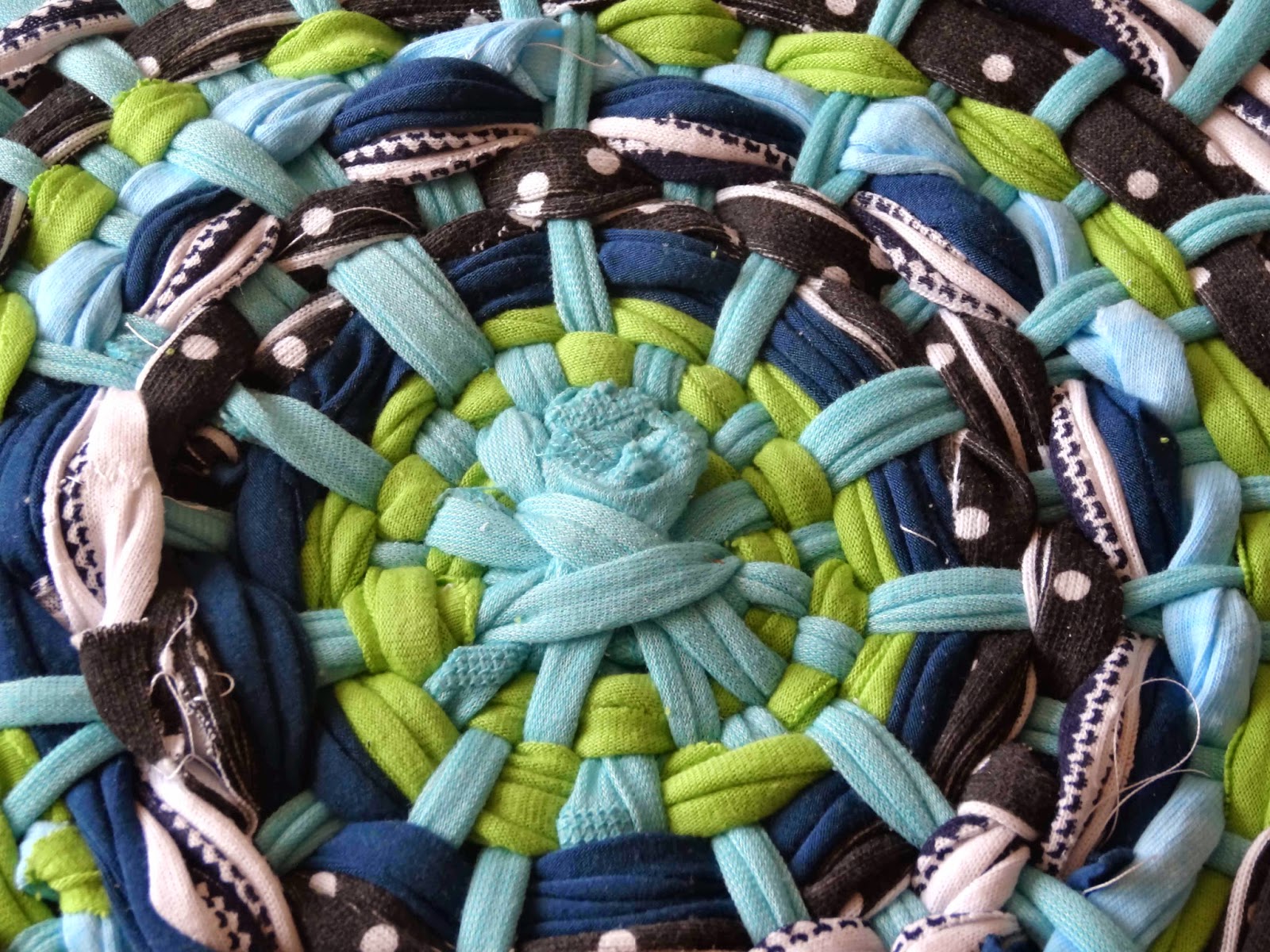 Plum Jam hula hoop rug