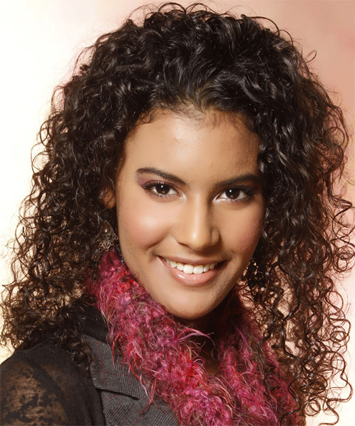 dewi casual long curly hairstyles