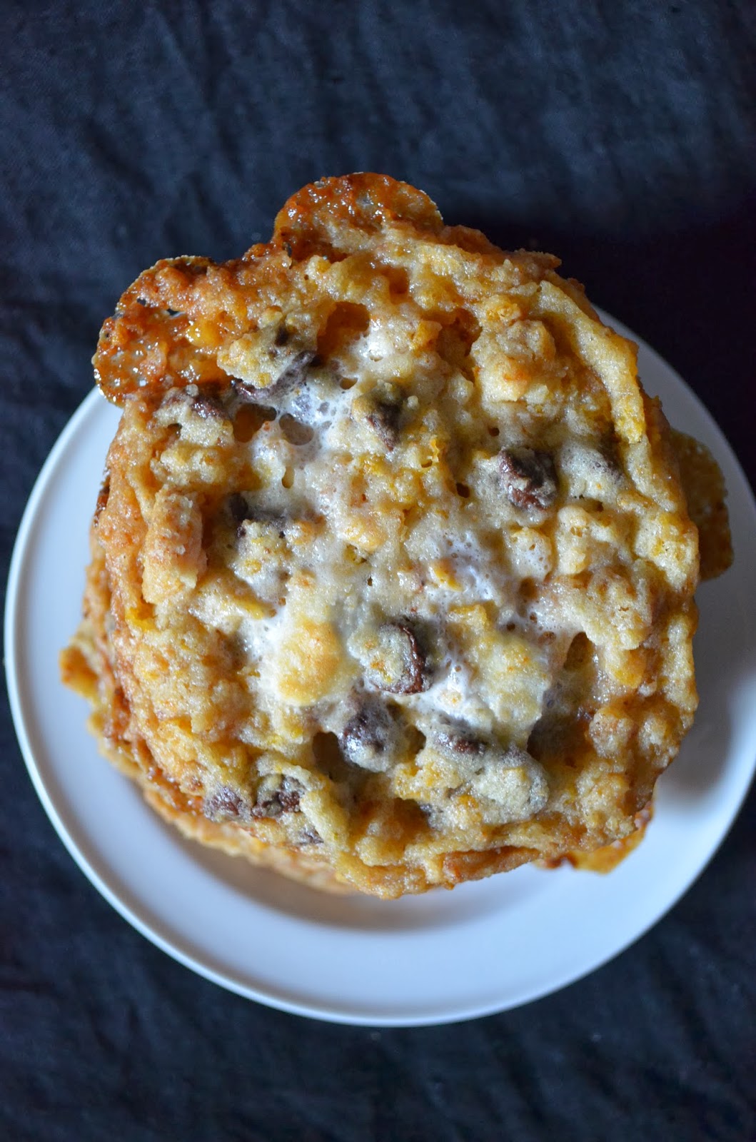 amour fou(d) cornflakechocolatechip marshmallow cookies.