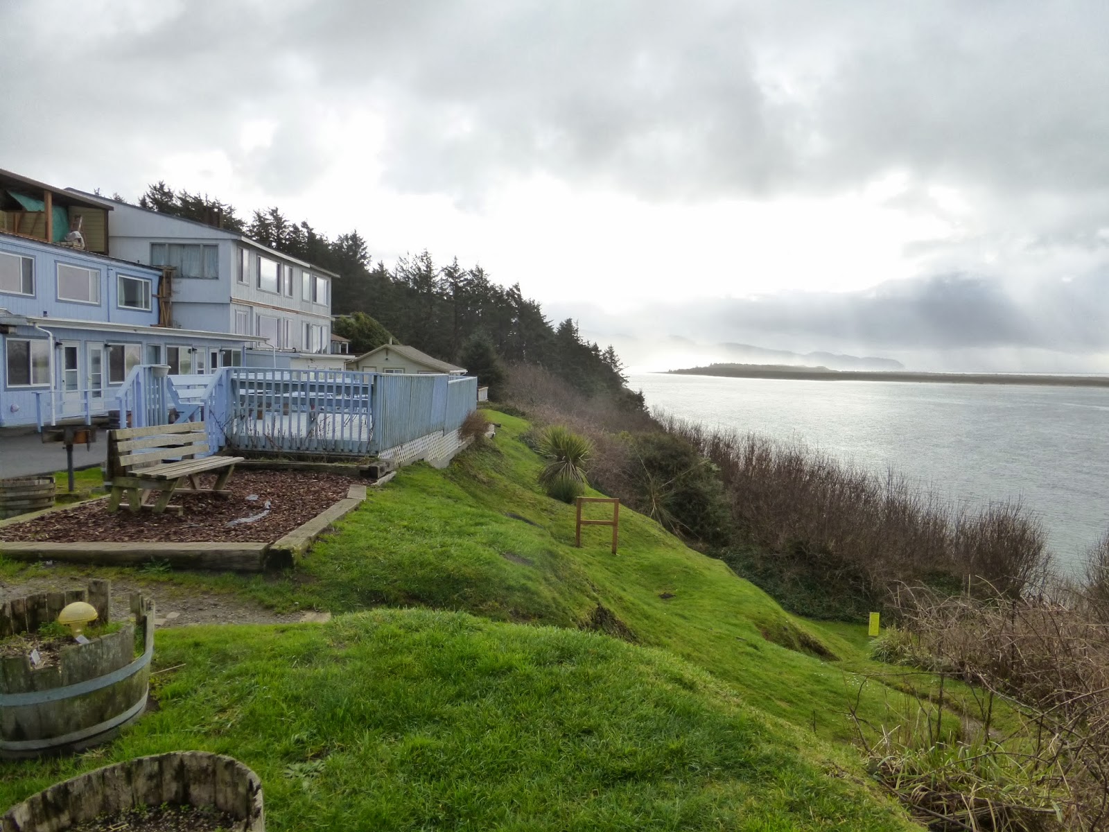 seniors walking across america POST 1229; JANUARY 31, 2014; NETARTS, OREGON