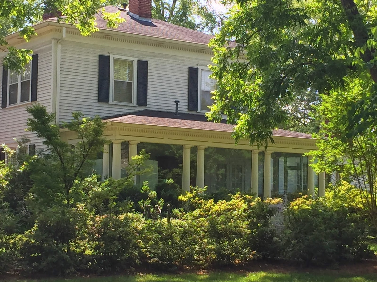 Estelle's MADISON, TWO...THE WALKING TOUR