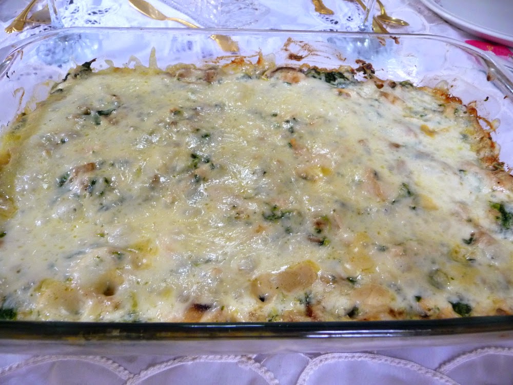 SPLENDID LOWCARBING BY JENNIFER ELOFF THREE CHEESE CHICKEN, MUSHROOM