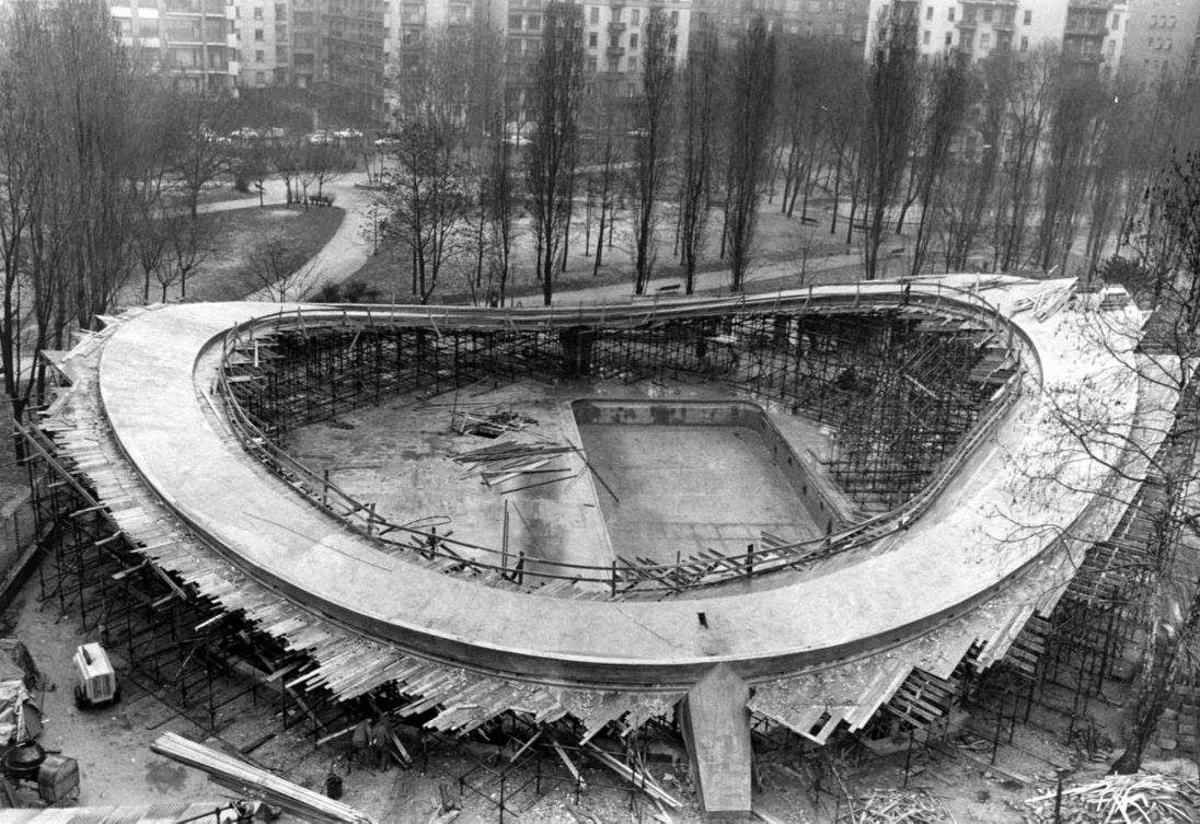 Urbanfile milano: zona solari la piscina solari si rinnova Costruzione piscine milano