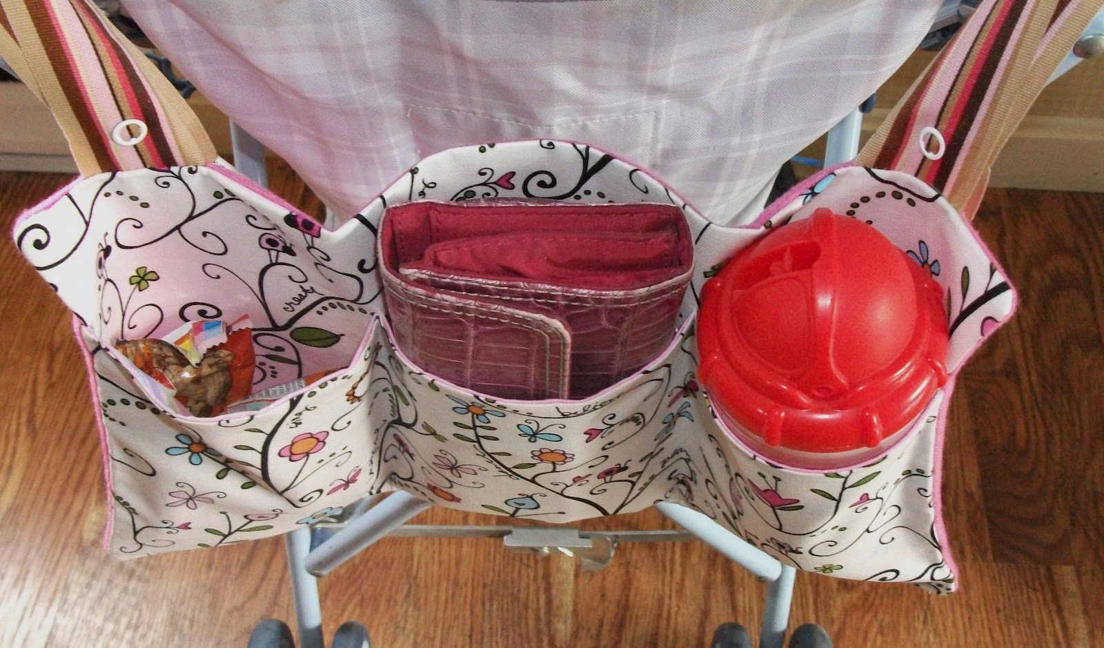 Izzy and the Bee Umbrella Stroller Organizer