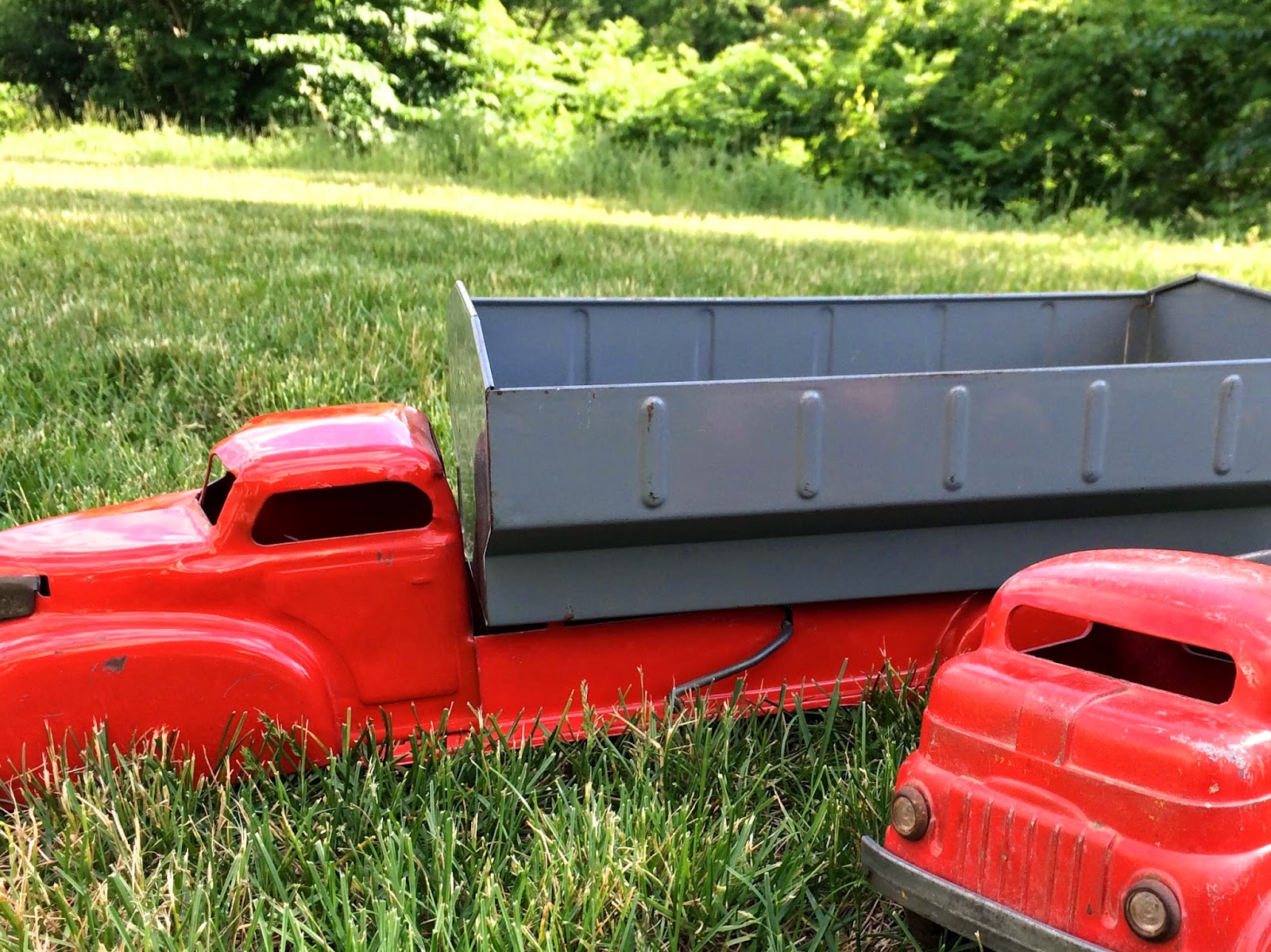 vintage toy trucks