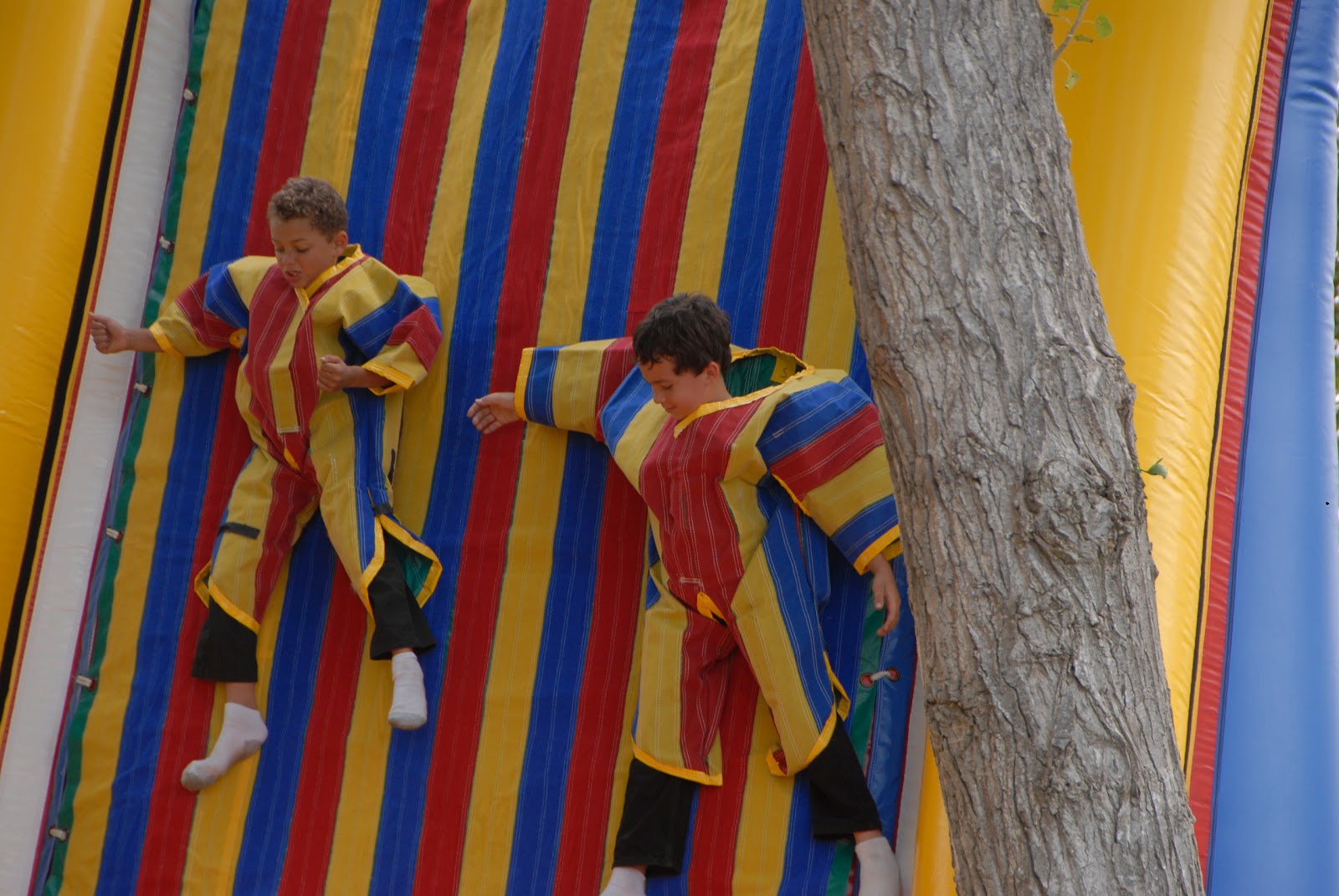 Barefoot Books LadyD The Velcro Wall