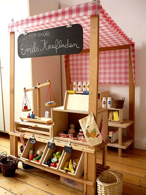 children's pretend grocery store