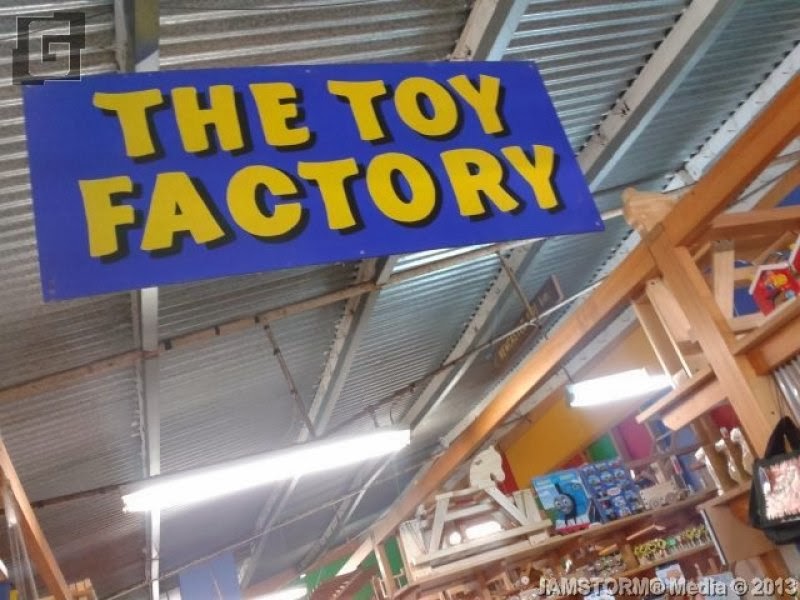 GeekMatic! Toy Factory and the Biggest Rocking Horse!