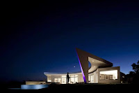 Stunning Arc House For A Little Serenity Coupled With A Lot Of Luxury Stunning Arc House For A Little Serenity Coupled With A Lot Of Luxury