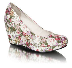 Vagabond appoints Jo Reynolds PR for relaunch