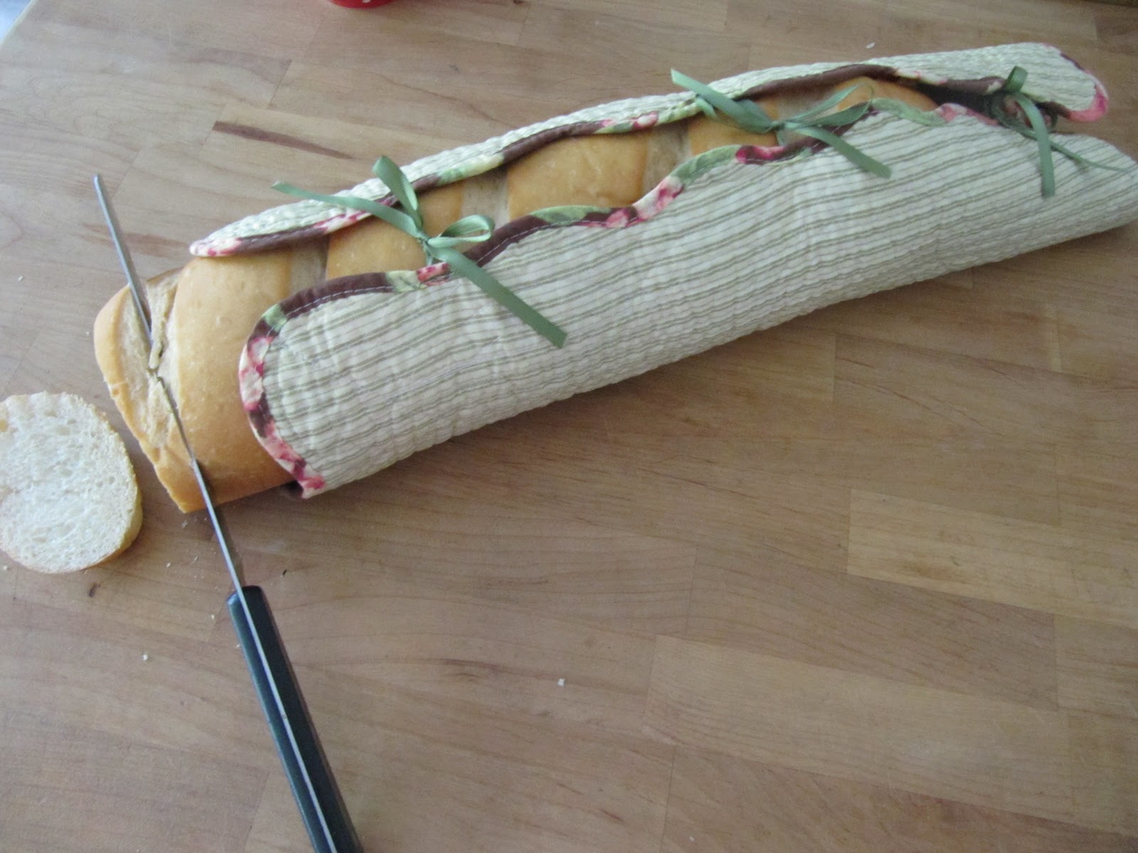 Sew Many Ways... Make A Gift On The 25th Club...Bread Wrap With Warmer