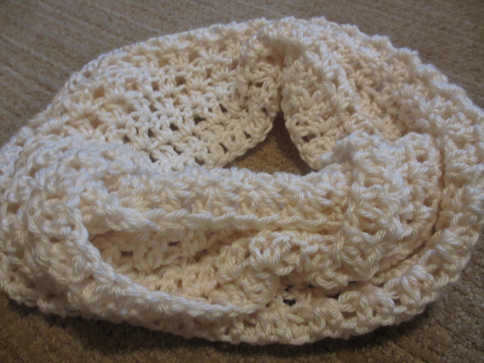 Jays Boutique Blog: FREE PATTERN: Light n Lacy Cowl