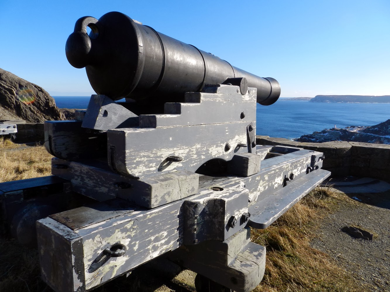 Elfshot The guns on Signal Hill