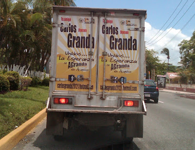 http://4.bp.blogspot.com/-NLUi9GkmxKc/TlwYEU-JE-I/AAAAAAAAAPE/AuvYI-EjJA8/s1600/Carlos+Granda+se+agranda+en+su+presupuesto+de+campan%25CC%2583a.jpg