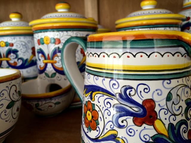 Day Trips from Rome, Ceramic Shopping in Italy