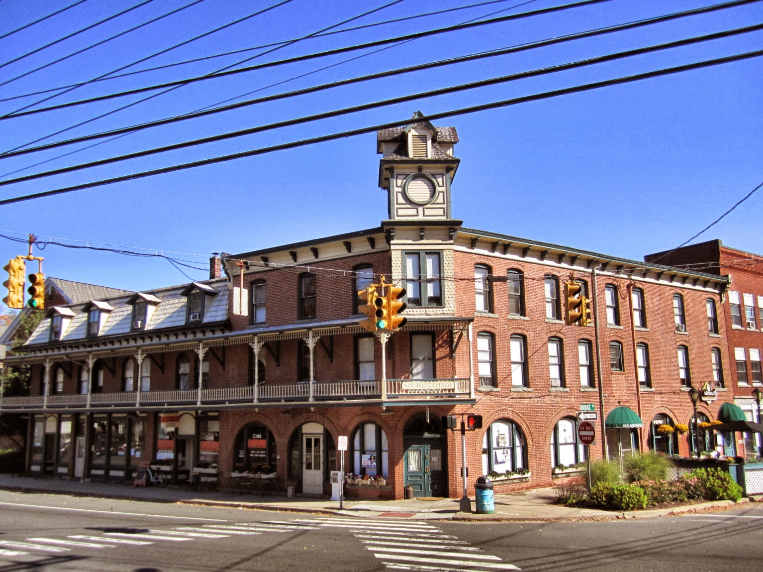 The Size of Connecticut New Hartford