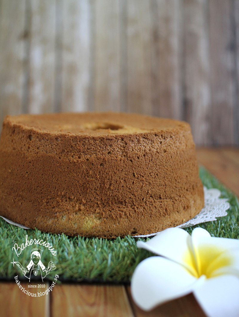 Bakericious Pandan Rice Flour Chiffon Cake 班兰 米粉戚风蛋糕