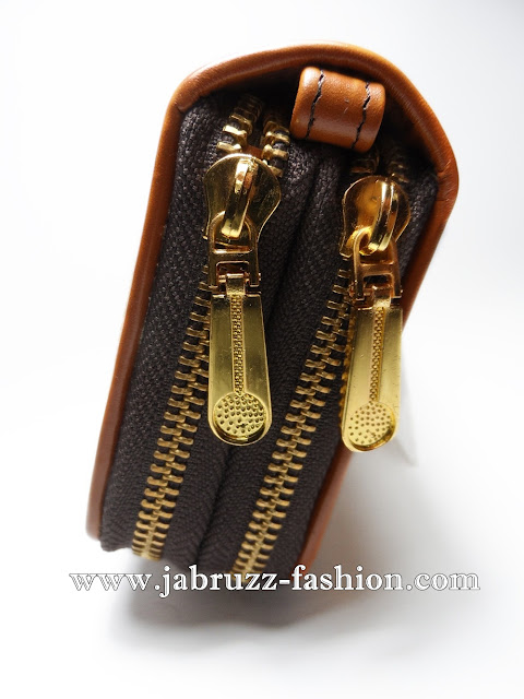 Jual Dompet Wanita Kulit Pari Eksklusif - Warna Emas Jual Dompet Wanita Kulit Pari Eksklusif - Warna Emas