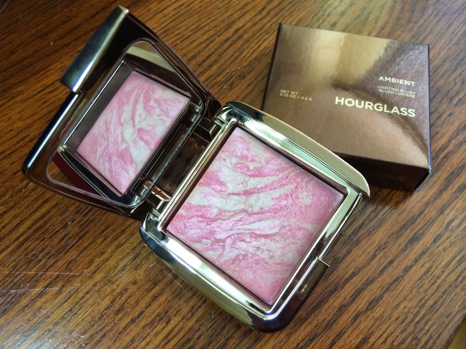 BeHonestBeauty Review Hourglass Ambient Lighting Blush in Luminous Flush
