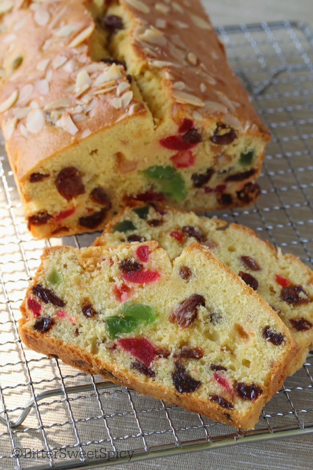 BitterSweetSpicy: Light Fruit Cake