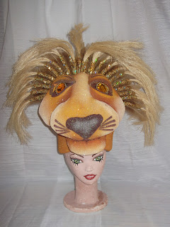 Gorro o Sombrero en goma espuma de Simba, Musical el Rey León