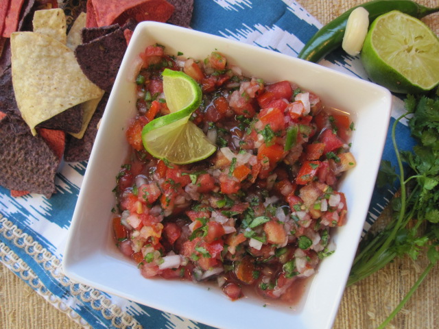 Stirring the Pot: Salsa Mexicana Classica (Pico de Gallo) and Taco Loco