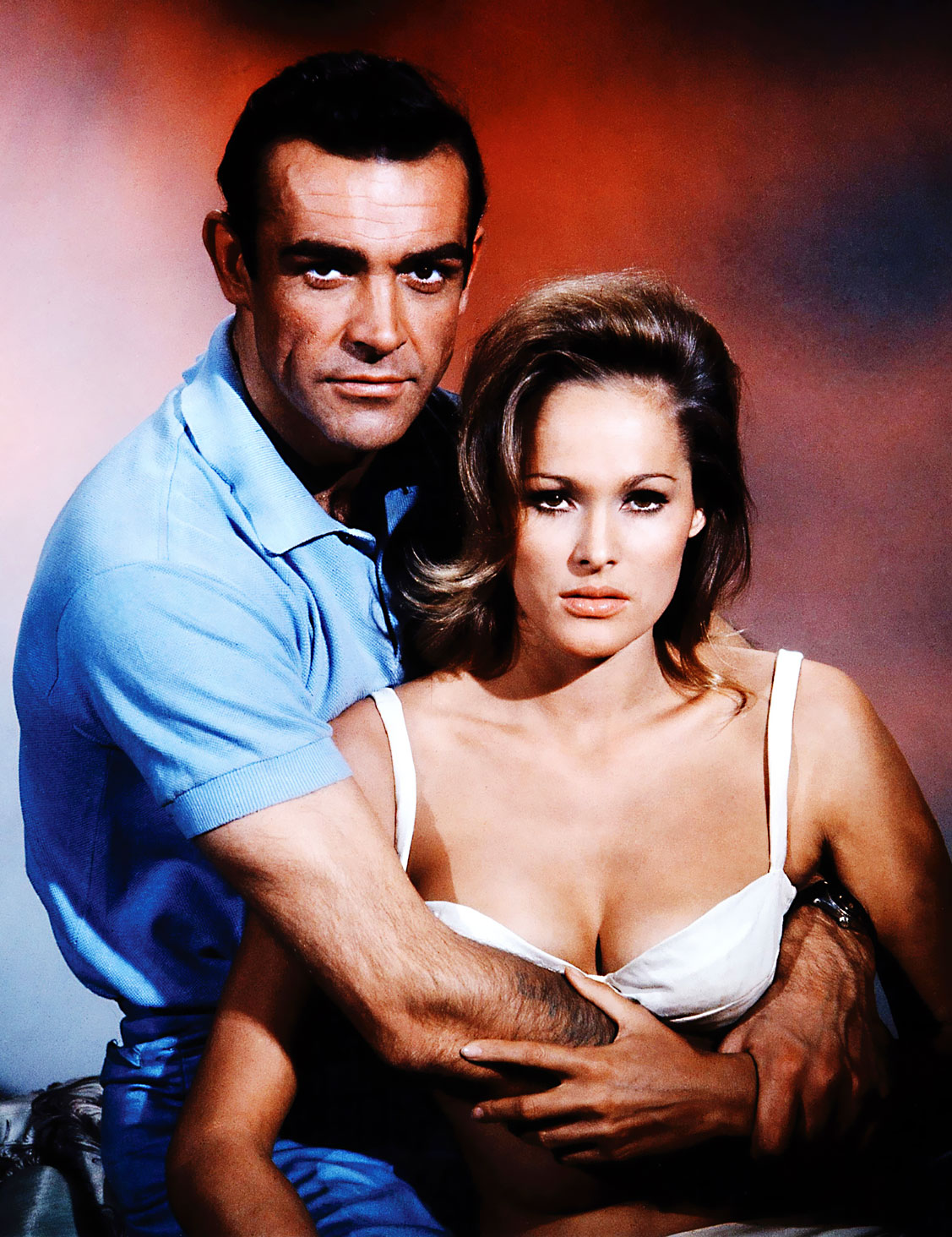 http://4.bp.blogspot.com/-NTSGEucTIkk/TfZFu8KI0QI/AAAAAAAAKgM/wiw4E3GeLhw/s1600/Sean-Connery-and-Ursula-Andres-Rolex-.jpg