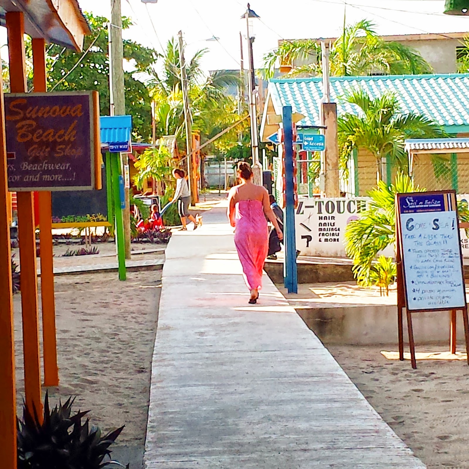Remax Vip Belize: Sunova Beach Gift Shop 