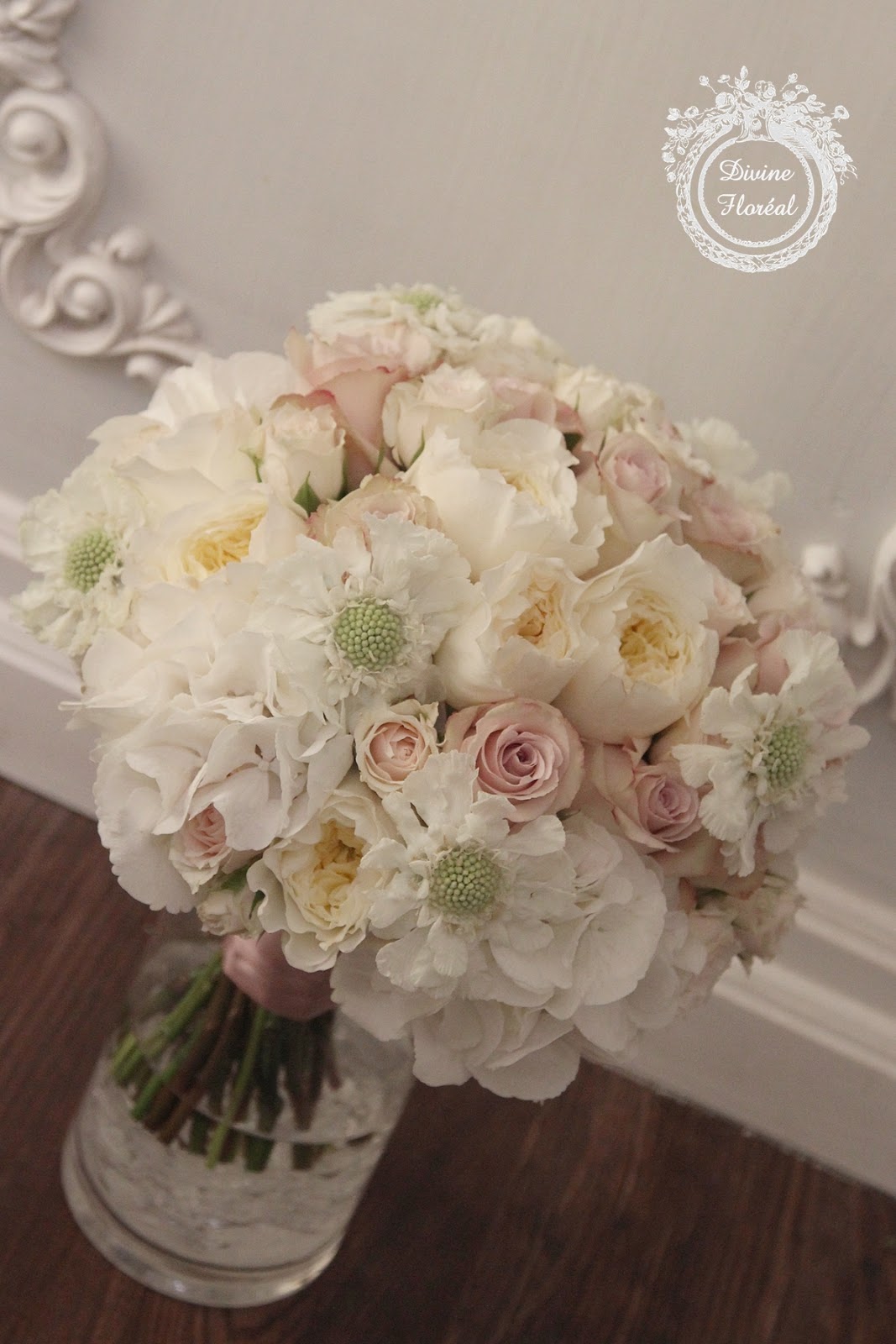 Divine Floreal White And Blush Wedding At The Hong Kong Club